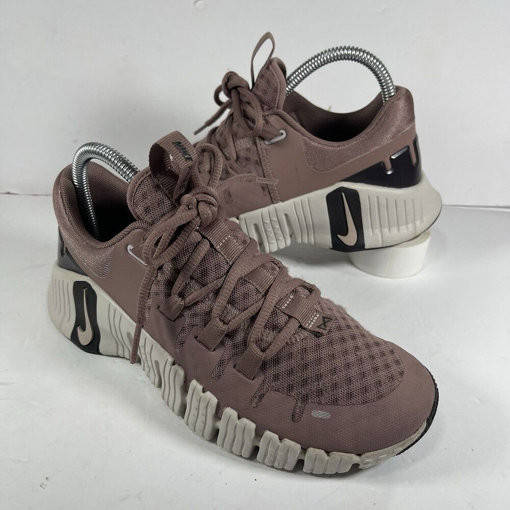 Nike Free Metcon 5 Womens Size 7 Smokey Mauve Training Shoes DV3950-201